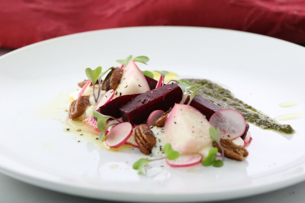 Beet Salad with Candied Pecans 🌱