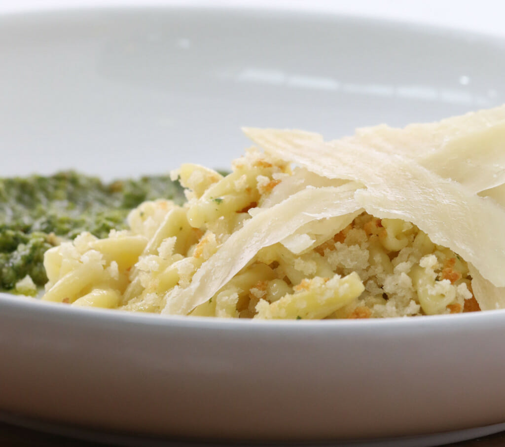 Pecan Pesto Pasta 🌱