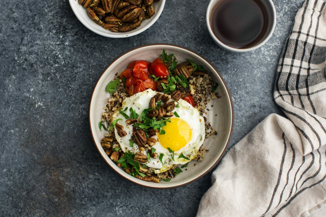 Za’atar Spiced Pecans and Quinoa Veggie Bowl 🌱